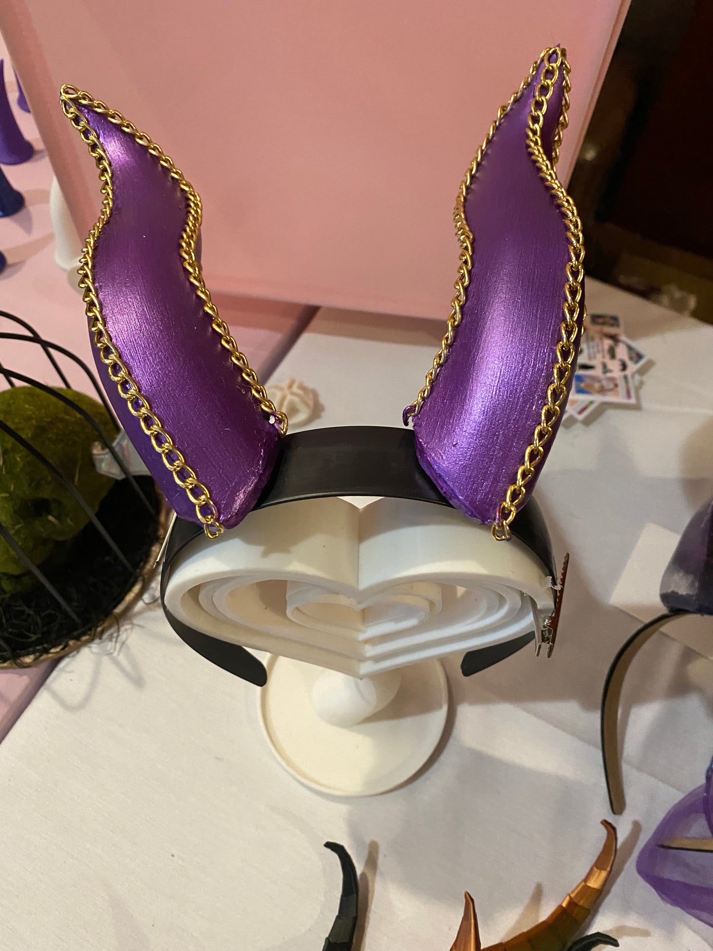 Purple gold chained horns
